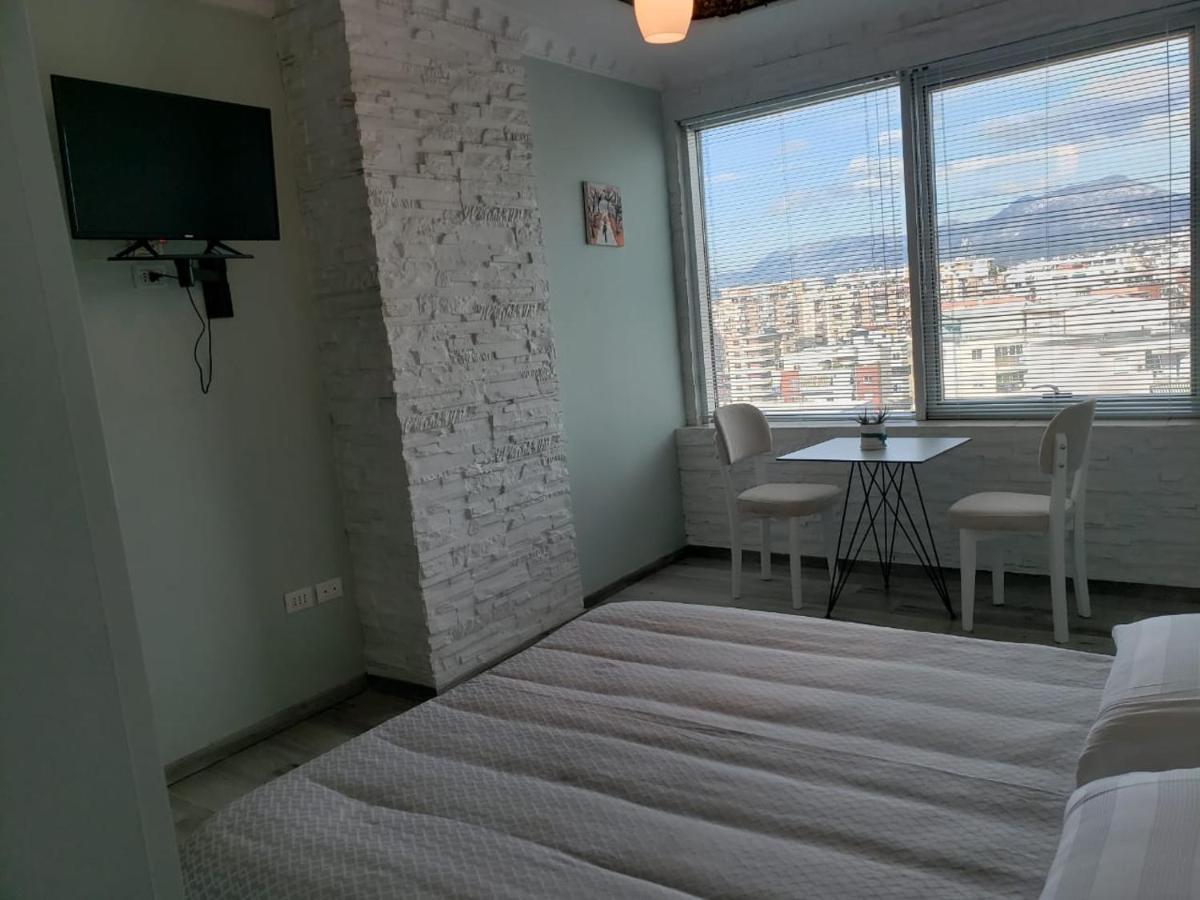 Agroni Rooms Тирана Екстериор снимка